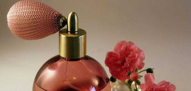 بخاخ ماء الورد والنشا