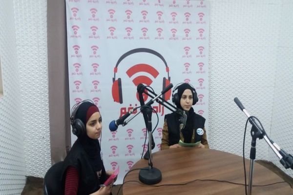 اذاعة مدرسية قصيرة جدا وجميلة للبنات