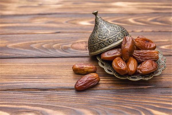 فوائد التمر للنساء