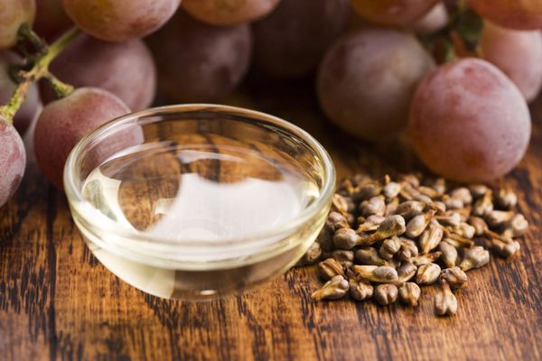 فوائد زيت بذور العنب