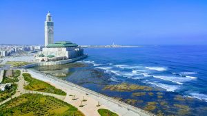 وصف مسجد الحسن الثاني من الداخل والخارج بالعربية