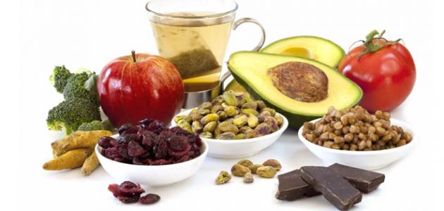 10 أطعمة تعزز مناعتك وتحميك من الأمراض 10 أطعمة تعزز مناعتك وتحميك من الأمراض