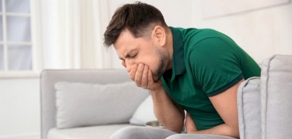 هل الاستفراغ يبطل الصيام في رمضان