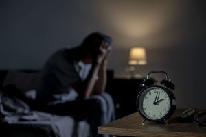 ماذا يحدث لجسم الإنسان عند قلة النوم؟