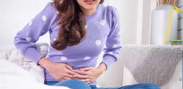 نزول قطرة دم في موعد الدورة ثم توقف للمتزوجة