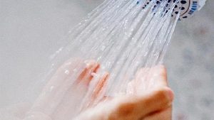حكم تأخير غسل الجنابة إلى ما بعد الظهر