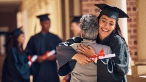 عبارات تهنئة تخرج