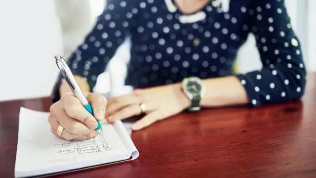 كيف تتخلص من عادة التسويف وتنجز مهامك بسرعة