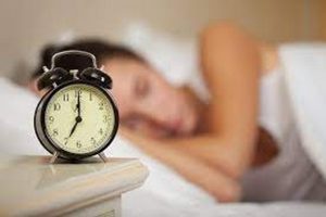 أهمية النوم المبكر لصحة الجسم والعقل