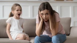 نوبات الغضب عند الأطفال أثناء النوم
