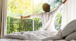 عادات صباحية تغيّر يومك بالكامل