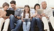تأثير مواقع التواصل الاجتماعي على العلاقات الأسرية