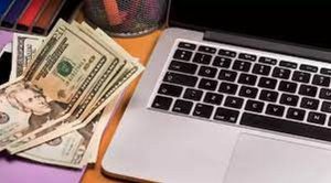 كم من الوقت يستغرق الأمر لكسب 1000 دولار شهريًا من التدوين؟