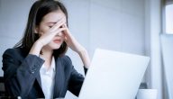 علامات على أن صحتك النفسية تحتاج إلى راحة عاجلة
