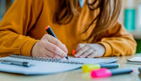 نصائح فعالة للمذاكرة وتنظيم الوقت للطلاب