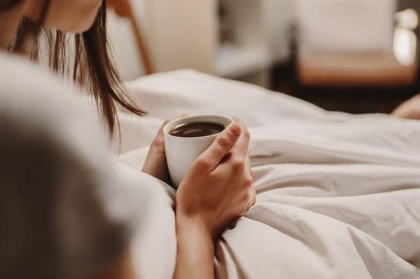 كيف ترفع طاقتك يوميا دون كافيين