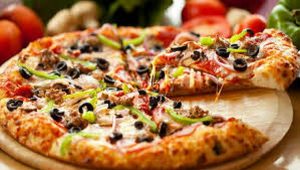 طريقة عمل البيتزا الايطالية الاصلية في البيت بسهولة