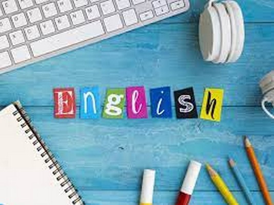 كيف تطور مهاراتك في اللغة الإنجليزية من المنزل