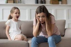 كيف أتعامل مع الطفل سريع الغضب