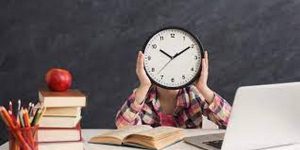 كيف تدير الأمهات العاملات وقتهن؟