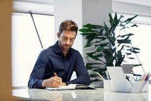 كيف تصبح محترفا في أي شيء خلال عام دون ان تشعر