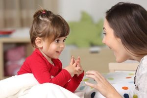 كيف أعرف أن الطفل خايف؟