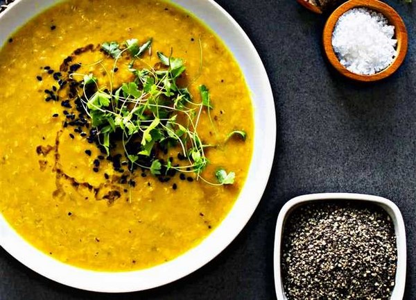 شوربة العدس الصحية فوائدها وطريقتها خطوة بخطوة