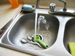 ما هي طريقة تسليك ماسورة الحوض المسدودة؟