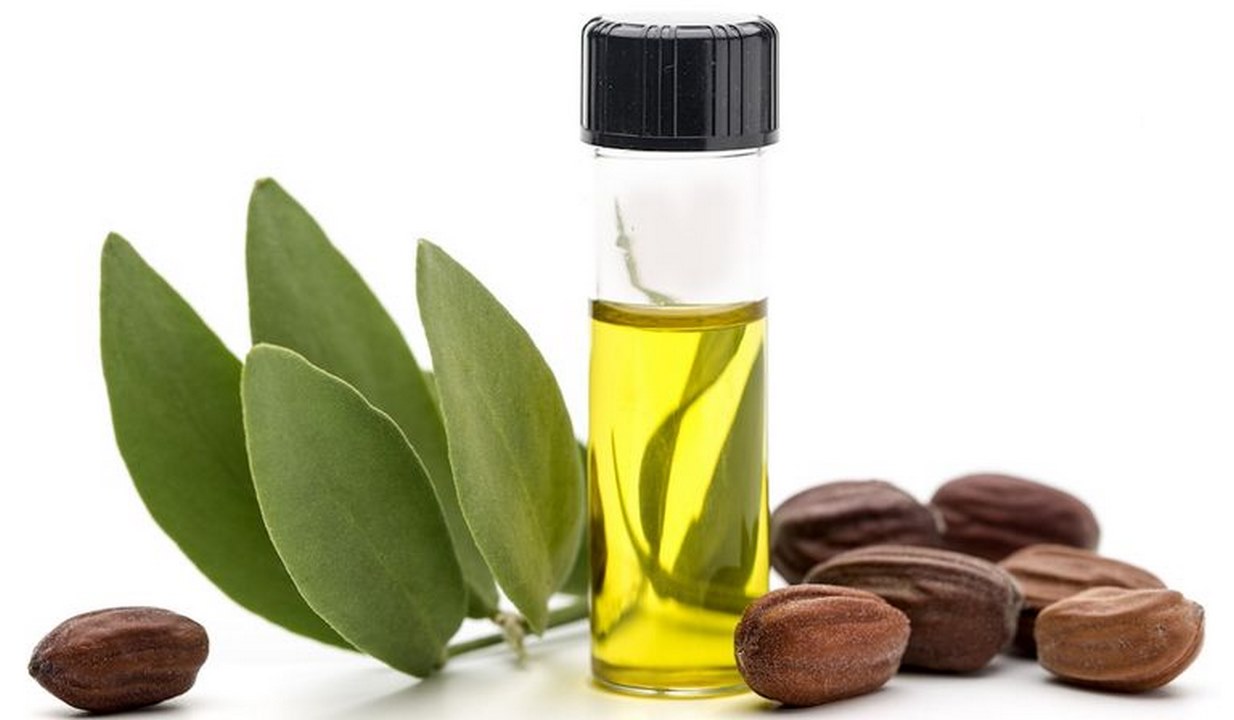 فوائد زيت الجوجوبا للبشرة الدهنية والمسام الواسعة