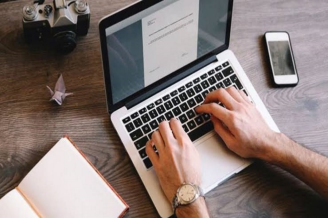 الفرق بين الوظائف التقليدية والوظائف الرقمية في العالم العربي