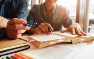 افضل طرق المذاكرة الفعالة للطلاب الجامعيين في زمن السرعة