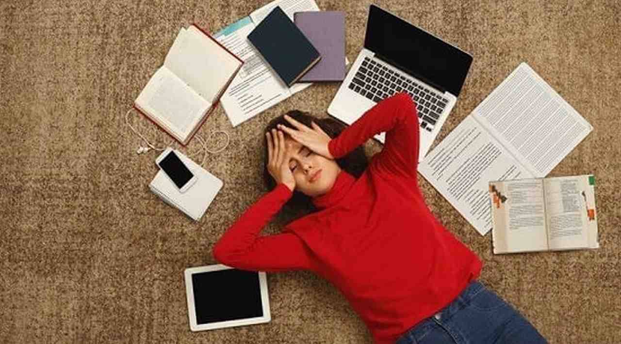 كيف تذاكر بتركيز في بيئة مليئة بالمشتتات