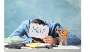 لماذا أشعر بالتوتر الشديد بسبب الامتحانات؟