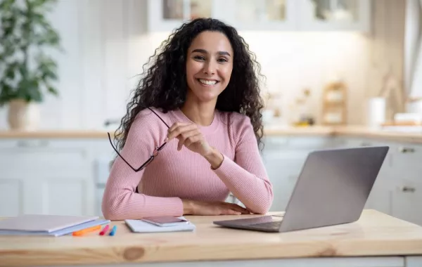 خطوات عملية لتحويل هوايتك إلى مصدر دخل رقمي