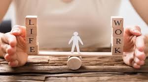 كيف تدير وقتك كموظف عن بعد وتحقق التوازن بين العمل والحياة