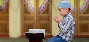 كيف ندرب الطفل على الصيام؟