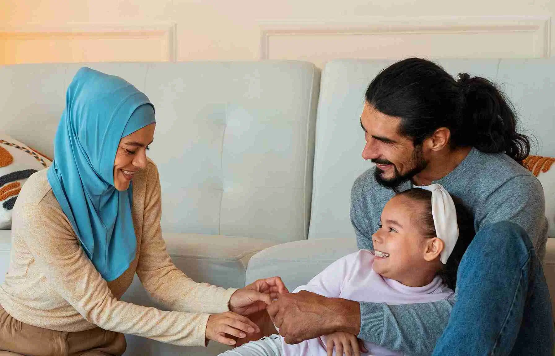 نصائح لتعزيز التواصل بين الآباء والمراهقين