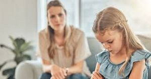 كيف أجعل ابني يحبني ويسمع كلامي؟