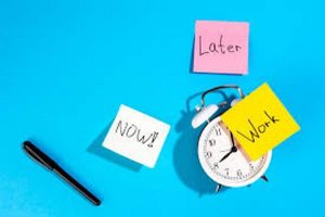 قاعدة الـ 5 دقائق كيف تتغلب على التسويف وتنجز مهامك اليومية بذكاء