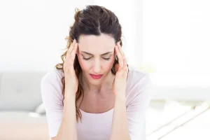 ازاي اخلي الصداع يروح من غير مسكن؟
