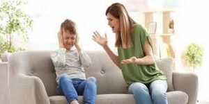 كيف تتعامل مع عناد الاطفال في عمر 4 سنوات حيل تربوية سحرية