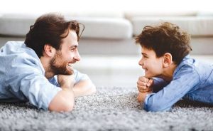 أهمية الحوار داخل الأسرة وتأثيره على الأبناء
