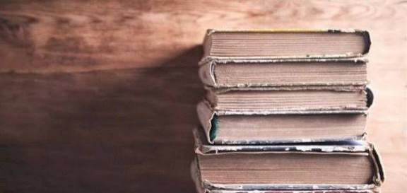 أجمل الاقتباسات الأدبية العالمية مترجمة