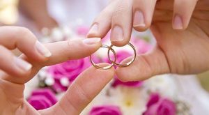 كيف تكسبين قلب زوجك إليك 5 نصائح؟