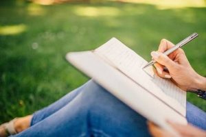 ماذا أكتب في بداية الرواية؟