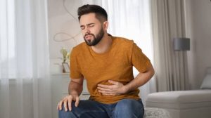 هل التهاب المعدة يسبب التعب والإرهاق؟
